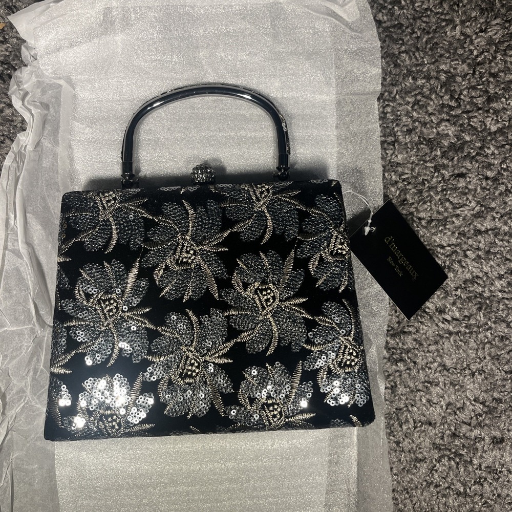 d'margeaux Black Sequin Embroidered Flower Bag Cute Velvet Clutch